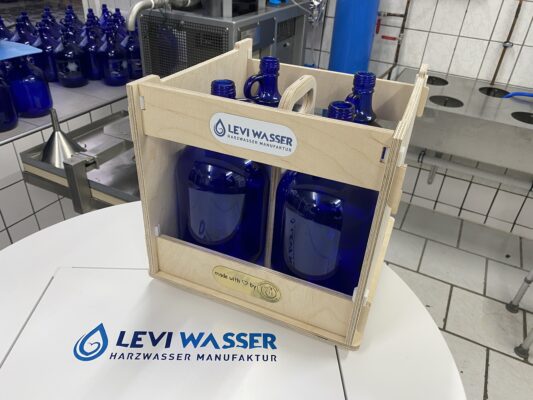 handgefertigter Tragekasten